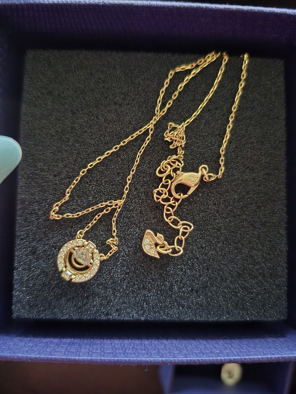 Una Swarovski Necklace - Rose Gold - Picture 7 of 16